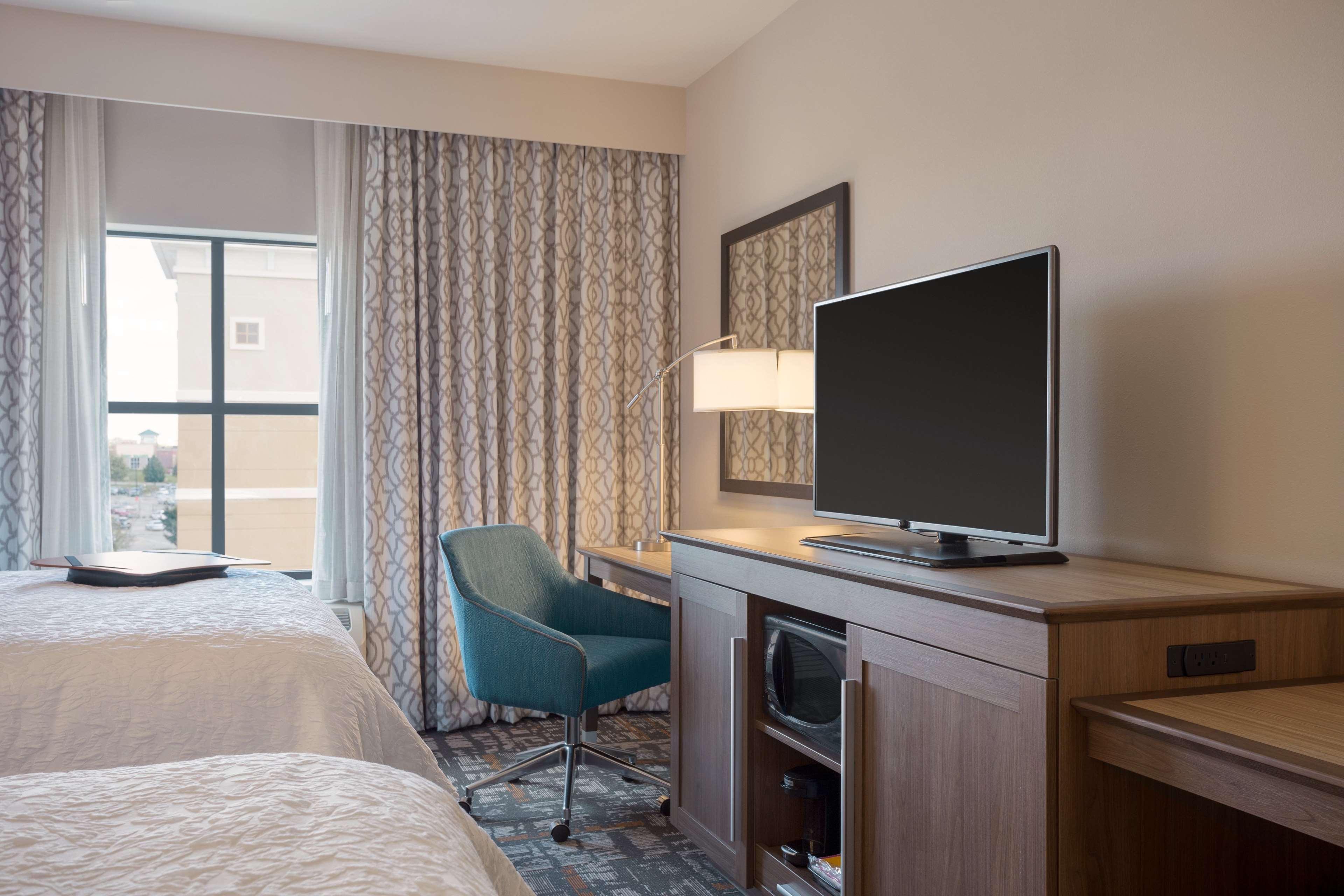 Hampton Inn & Suites West Des Moines Mill Civic Eksteriør billede