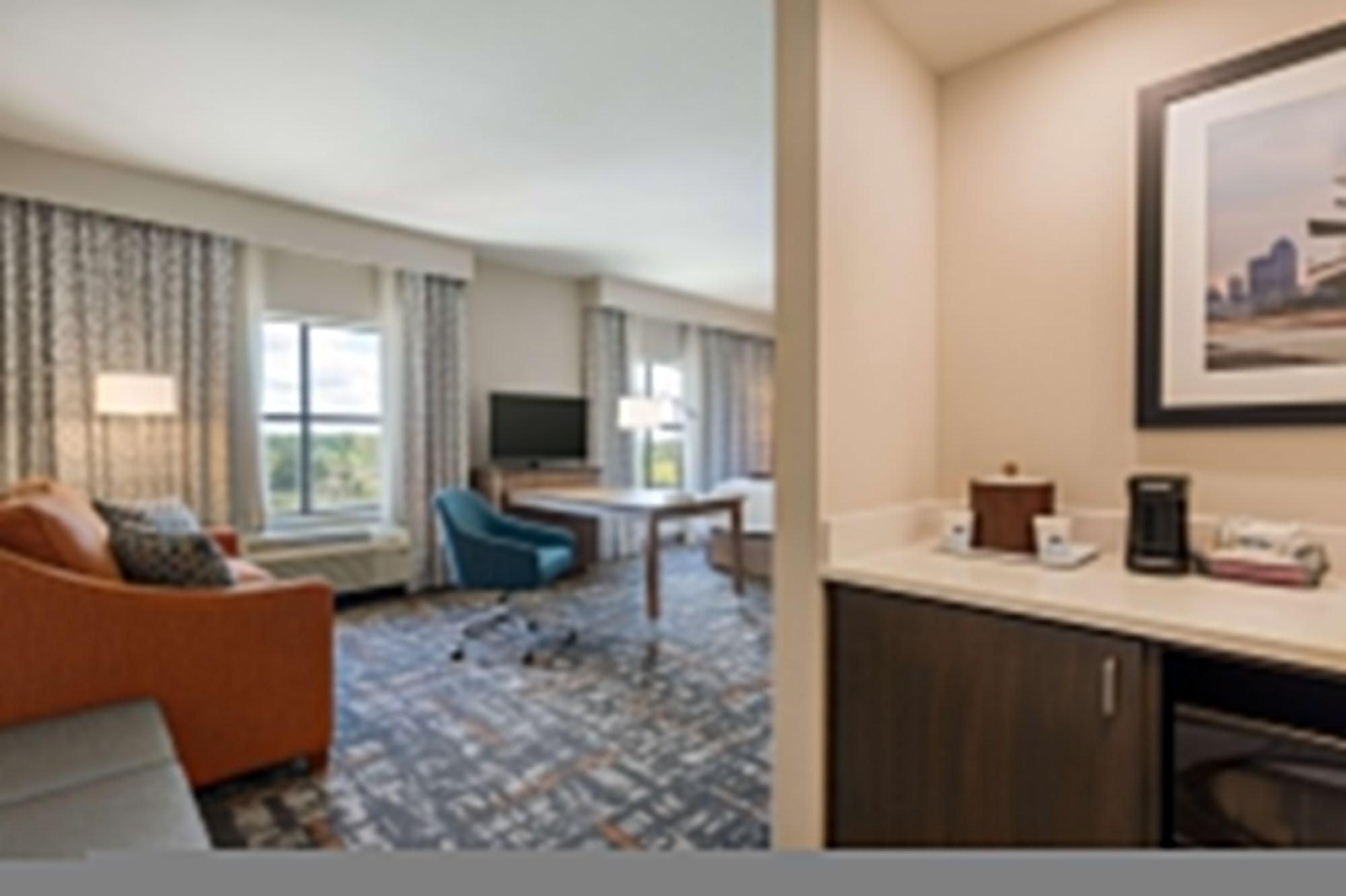 Hampton Inn & Suites West Des Moines Mill Civic Eksteriør billede